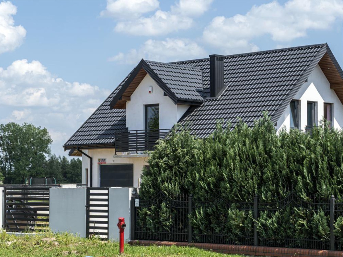 Plechová střešní taška Budmat Bella Sara