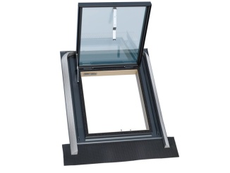 Tetőnyílások –  Versa WVM V4 470 x 570 mm