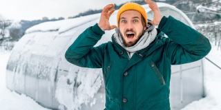 Čo robiť so skleníkom, keď napadne sneh?