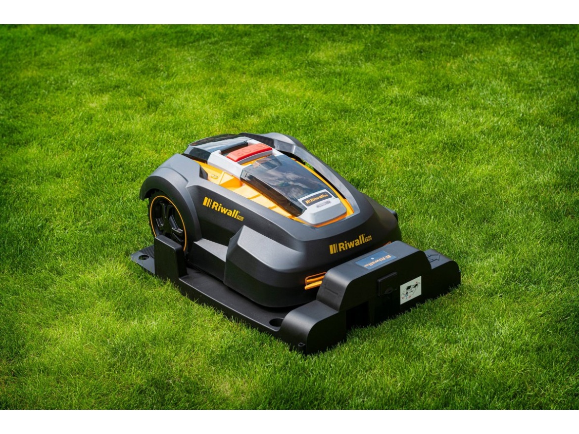 Robotická aku sekačka 1000 m2 Riwall PRO RRM 1000