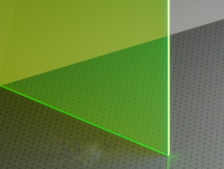 Plexisklo –  Plexiglas Fluorescent Plexisklo fluorescentní Plexiglas FLUORESCENT Tloušťka: 3, Barva: zelená, Kód barvy: 6C02, Šířka: 1010, Délka: 2030, Hmotnost: 7.4, Propustnost světla : 89%, Propustnost světla transparentní (průhledný): ano