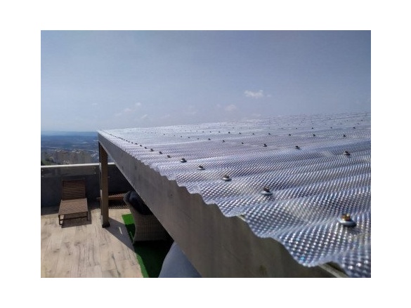 Polykarbonátová vlnitá doska WBH STRONG - číra Covernit Vlnitý polykarbonát WBH Strong čirý