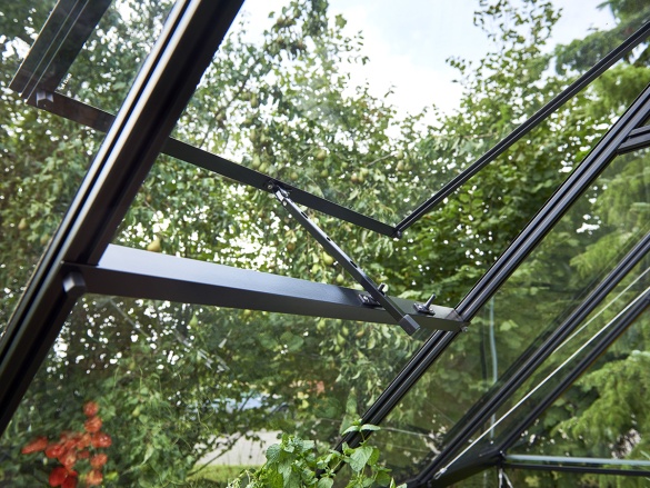 Skleník Halls Qube+