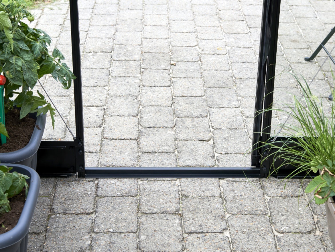 Klasický skleník Halls Qube