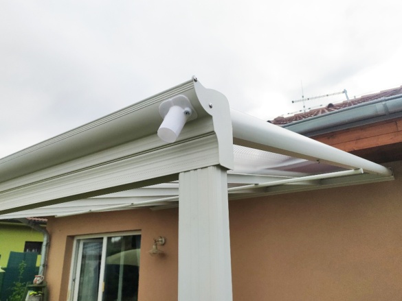 Pergolák, télikertek és előtetők telepítése