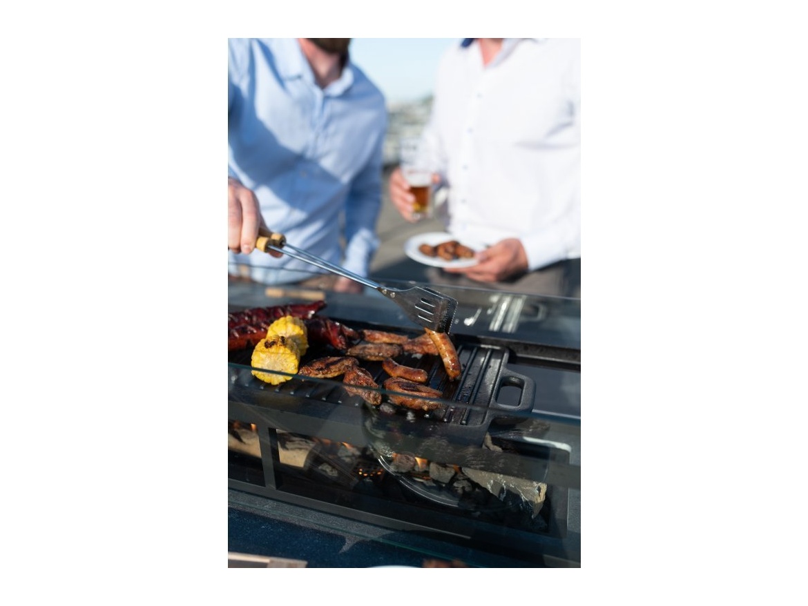 Litinová pánev s podstavcem MAX