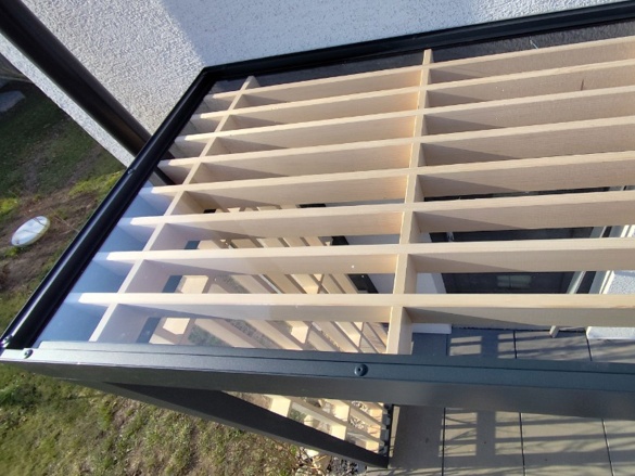 Pergolák, télikertek és előtetők telepítése