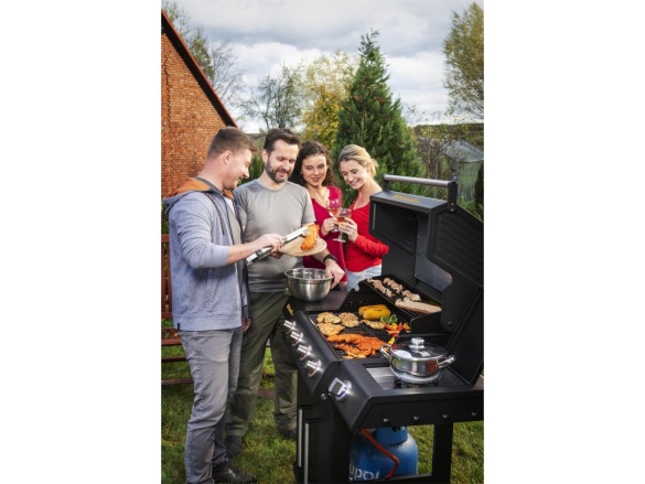 15 kW-os gázgrill négy égővel és oldaltűzhellyel Riwall PRO RGG 41