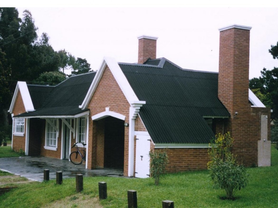 Bitumenová vlnitá deska Onduline Base Intense