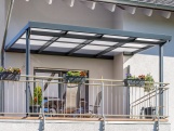 Hliníková pergola - číry/biela konštrukcia Gutta Terrassendach Premium