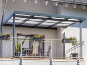 Hliníková pergola - čirý / bílá konstrukce Gutta Terrassendach Premium