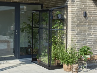 A falhoz –  Halls Qube Lean-to Balcony