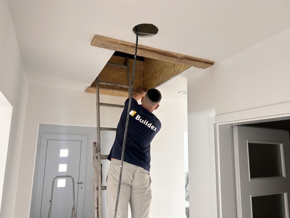 Padláslépcsők beépítése