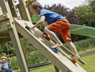 Ihrisko –  Blue Rabbit Modul CLIMBING WALL pro věže