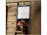 Scobax Bezpečnostní dvířka s pojistkou ke kurníku CHICKEN GUARD DOOR 25x30
