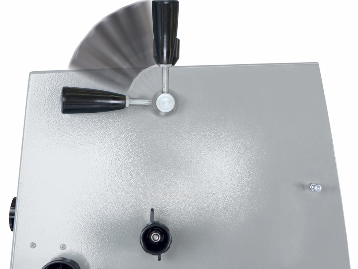 Pásová pila Scheppach Basa 3