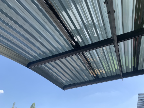 Gépkocsibeálló Palram Arizona