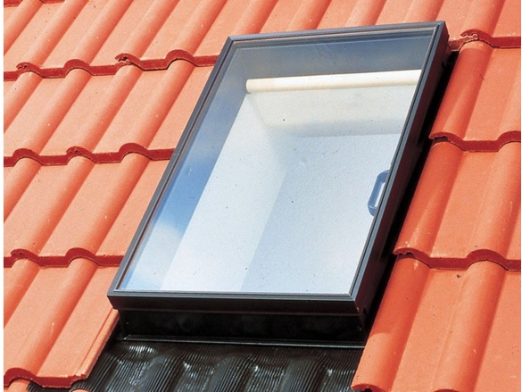 Velux Střešní výlezové okno VLT/GVK pro nezateplenou střechu