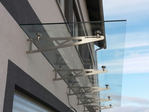 Bohemit Šavle ke stříšce Krystal