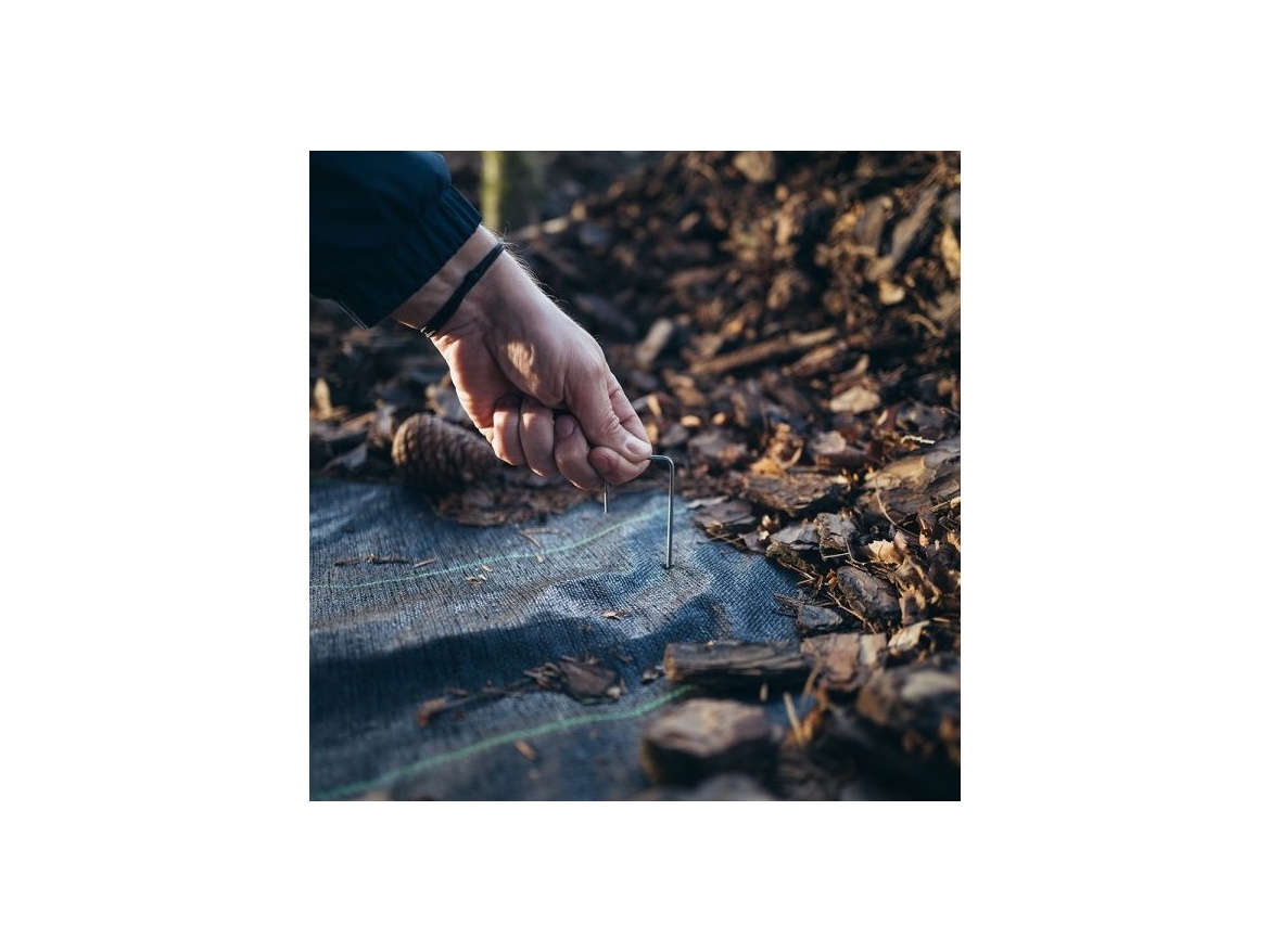 Bradas Kovový kolík tvaru "J" k upevnění netkané textilie 3 cm / 15 cm - 20 ks