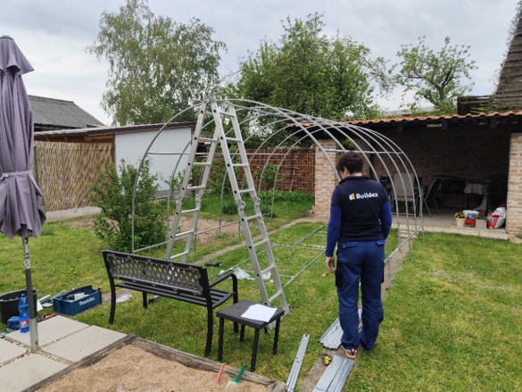 Profesionálna montáž skleníkov na kľúč