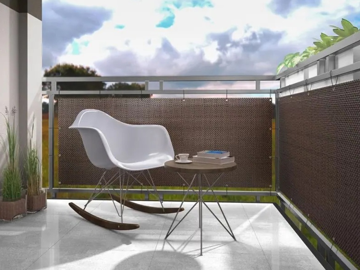 Balkónová zástena s kovovými okami Scobax Balcony eyelet