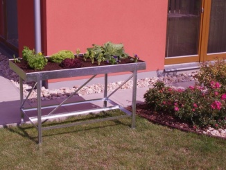 Üveg –  pěstební stůl Kuma