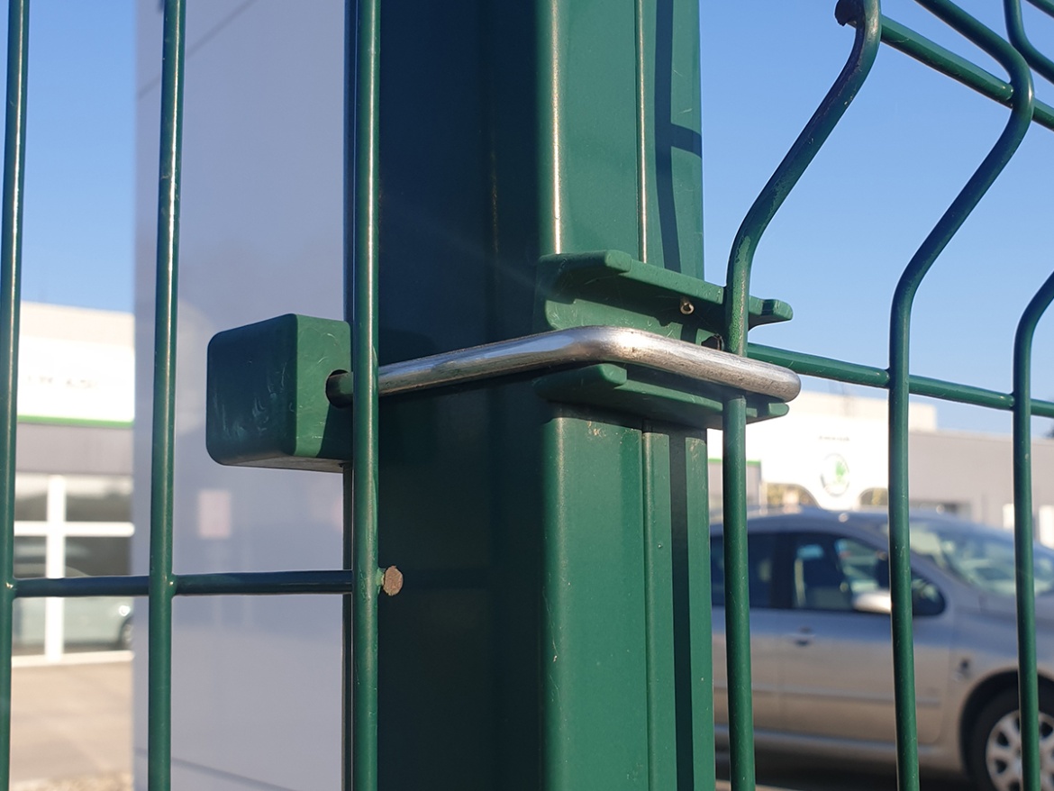 Univerzálna príchytka U Arepo M6