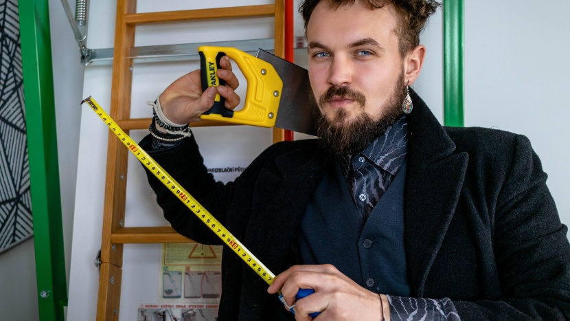 Rektifikace půdních schodů svépomocí