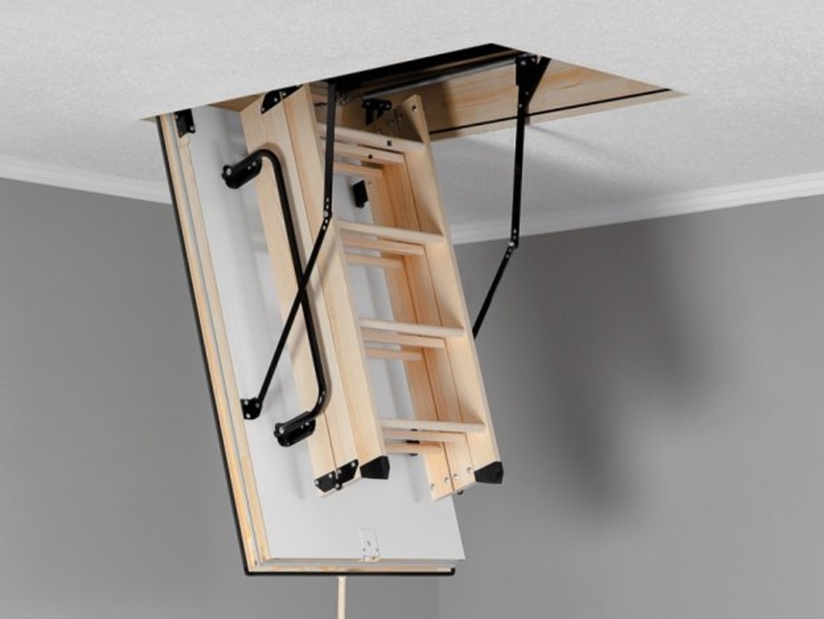 Pôdne schody Oman PP