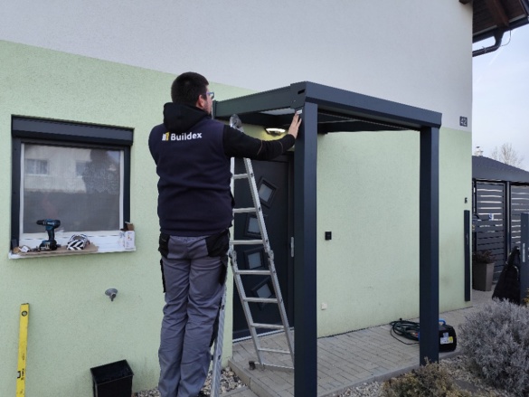 Pergolák, télikertek és előtetők telepítése