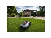 Robotická akumulátorová sekačka 900 m2 s možností ovládání přes WiFi nebo Bluetooth Riwall PRO RRM 950 APP