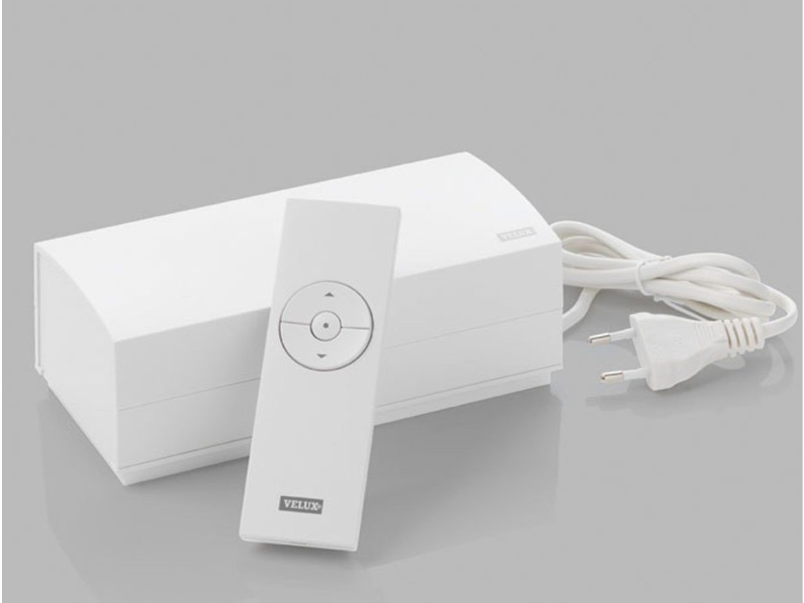 Žaluzie pro střešní okna s elektrickým dálkovým ovládáním Velux DML A