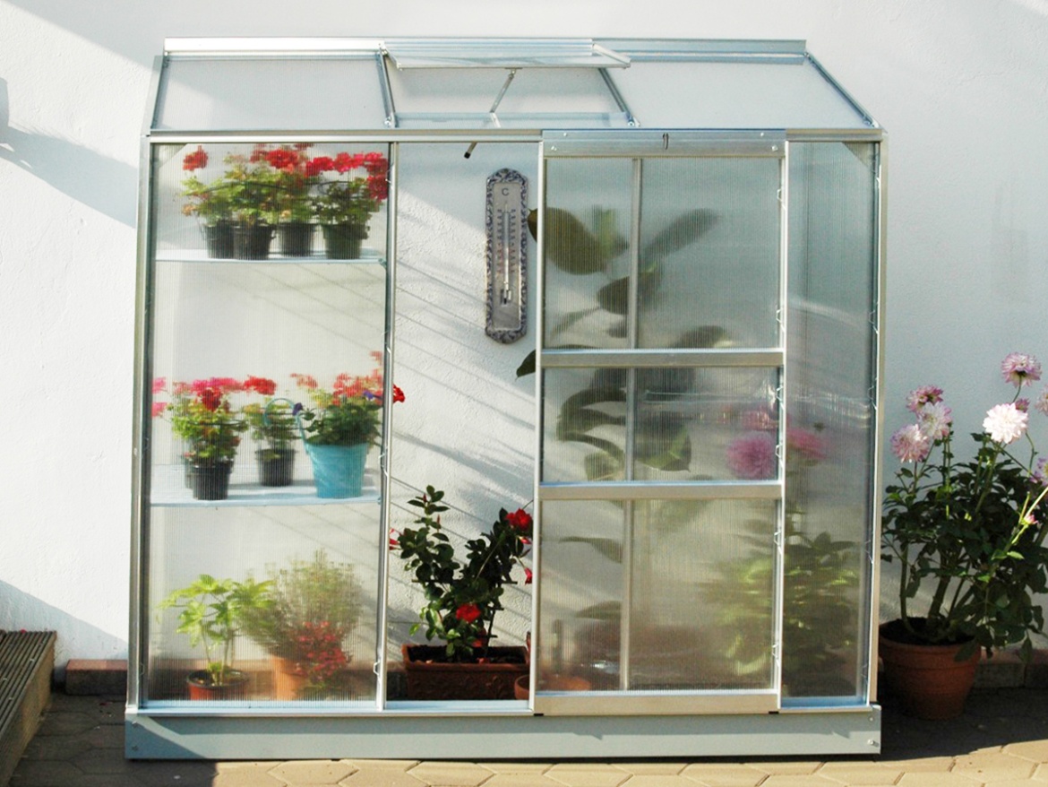 Skleník k stene Vitavia Ida