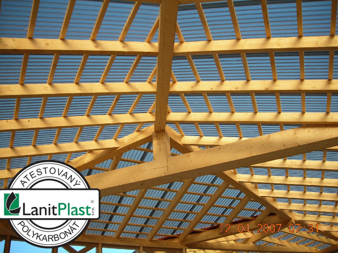 Polykarbonátová trapézová deska Lanit Plast CSE FR TR