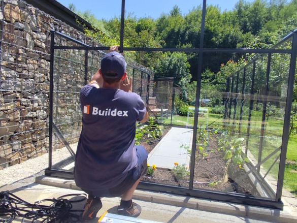 Profesionálna montáž skleníkov na kľúč