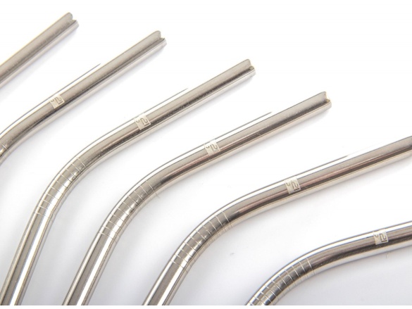 G21 Kovová brčka  BeEco Party 6 ks stříbrná, zahnutá + kartáček na čištění