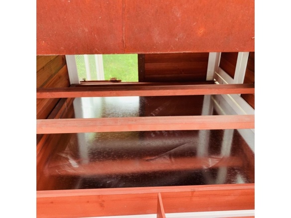 Kurník Scobax Dřevěný kurník MILÁNO RED MAXI, 2200x740x1200 mm