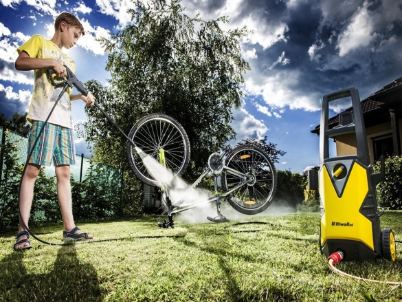 Tlaková myčka Riwall PRO REPW 120 SET