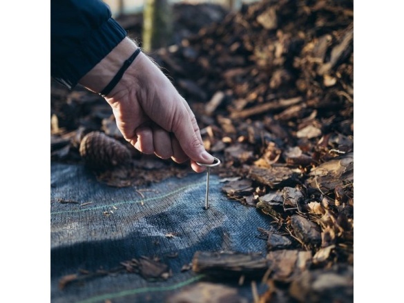 Bradas Kovový kolík tvaru "G" k upevnění netkané textilie 3 cm / 15 cm - 20 ks