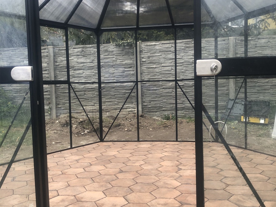 Üvegház összeszerelés