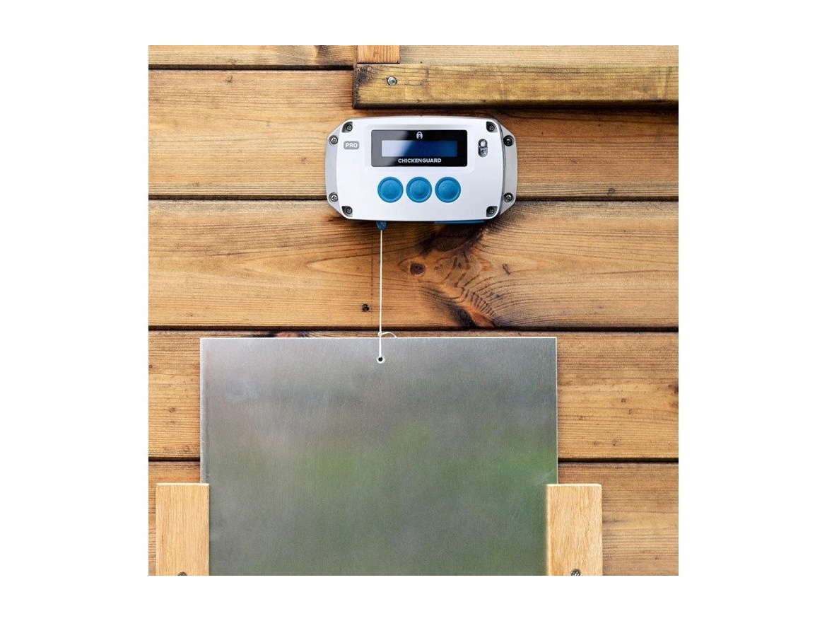 Otevírání a zavírání kurníku Scobax Komplet otevírání a zavírání kurníku CHICKEN GUARD PRO 25x30