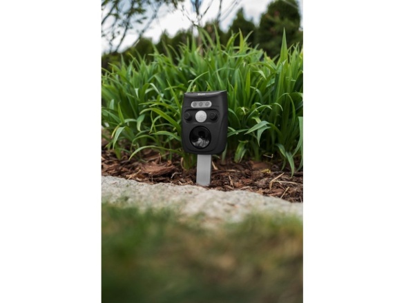 Bradas Solární odpuzovač / plašička zvířat - 5 funkcí