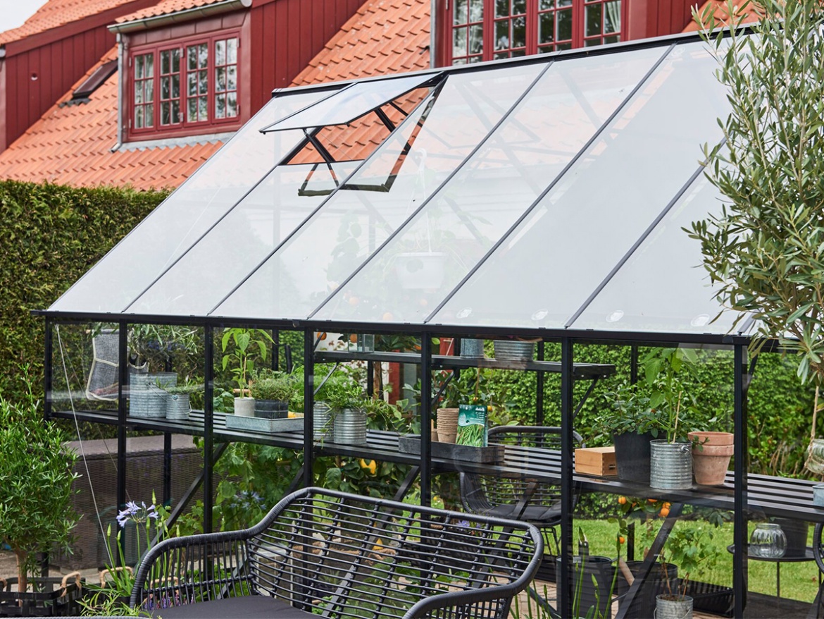 Üvegház Halls Qube+