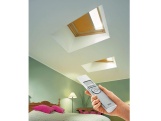 Žaluzie pro střešní okna s elektrickým dálkovým ovládáním Velux DML A