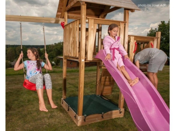 Gyermekjátszótér csúszdával és hintával Česká Manufaktura Matýsek