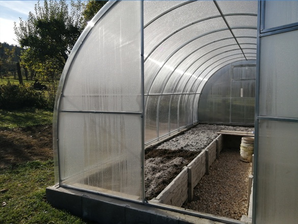 Profesionální montáže skleníků na klíč