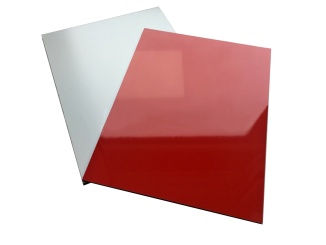 Bond – BOND Kompozitní panel ZenitBOND Tloušťka: 3, Barva: bílá / červená, Kód barvy: RAL 3002/RAL 9016, Šířka: 1500, Délka: 3050, Typ: tl. plechu 0,3mm, Hmotnost: 17.0