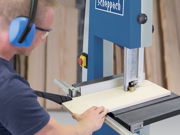 Pásová pila Scheppach Basa 3