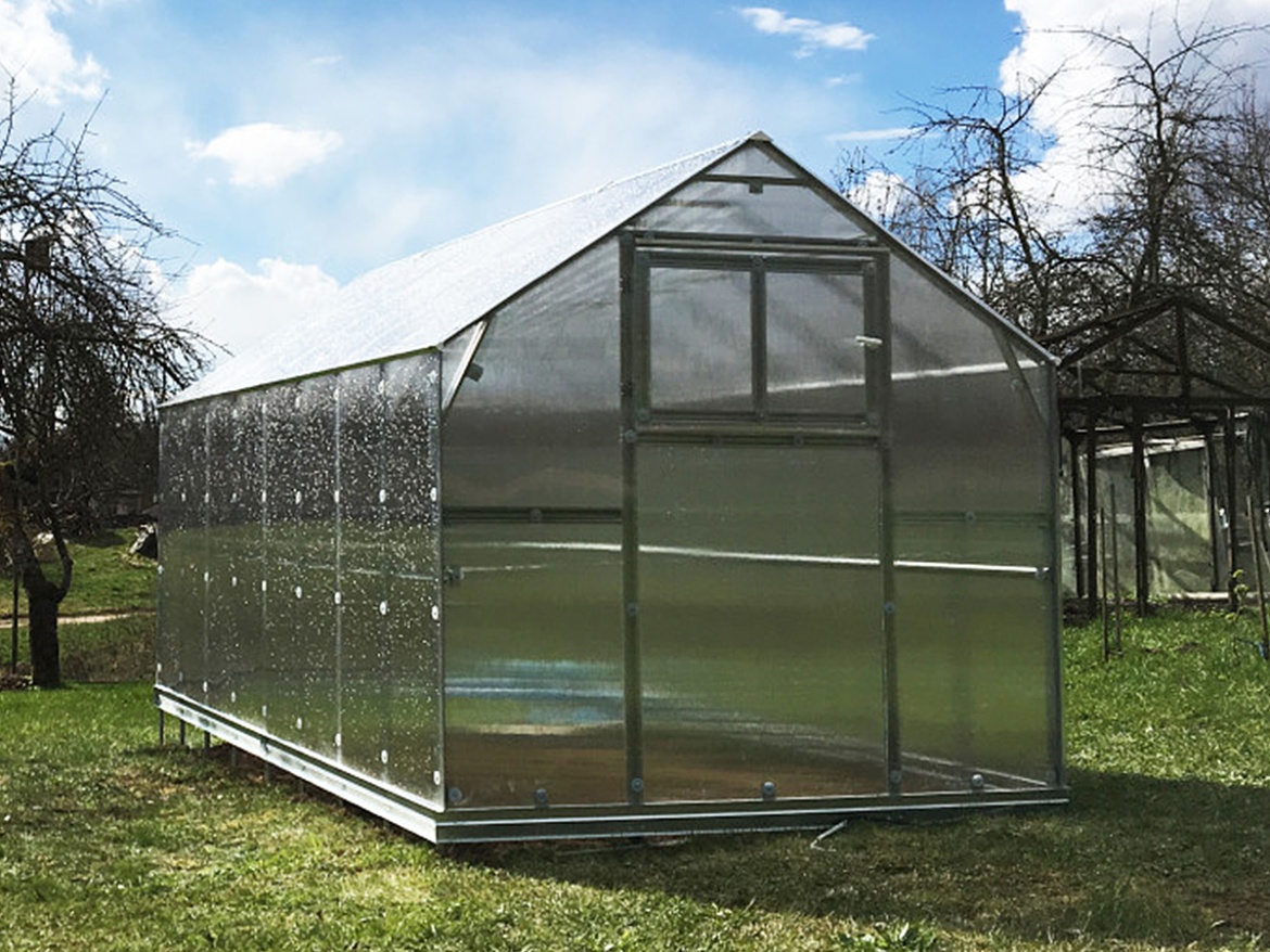 Záhradný skleník z polykarbonátu Gutta Gardentec H